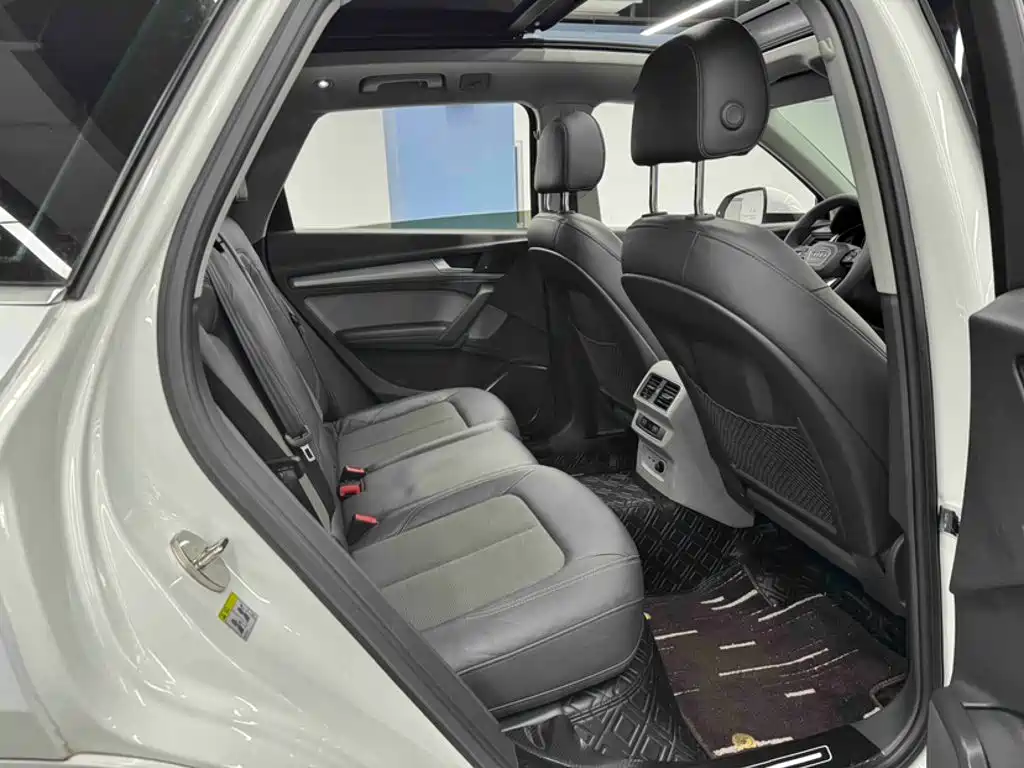 Audi Q5L 2019