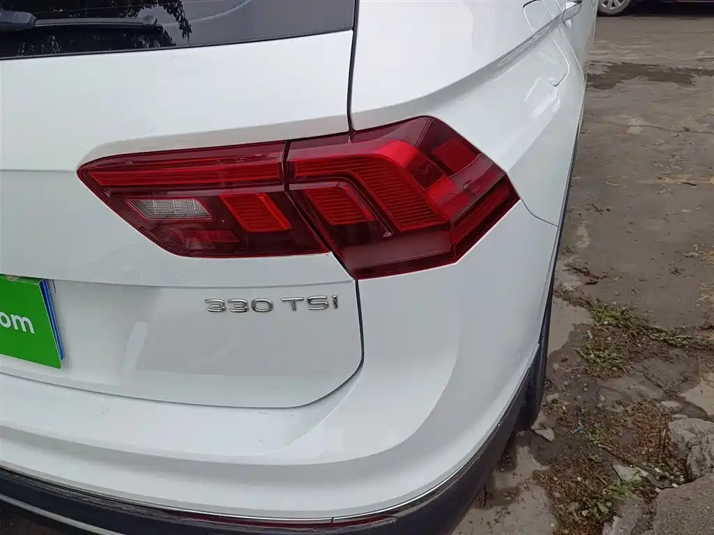 Volkswagen Tiguan L 2023 — фото 24