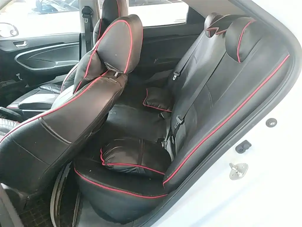 Hyundai Verna 2018 — фото 17