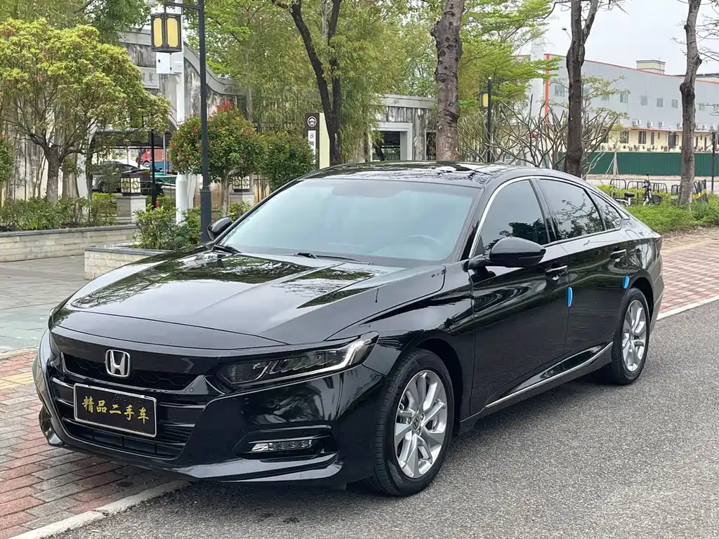 Honda Accord 2020 — фото 1