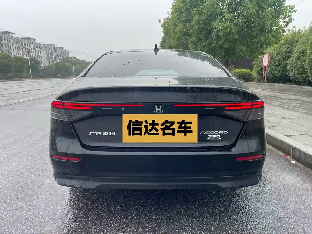 Honda Accord 2023 — фото 11