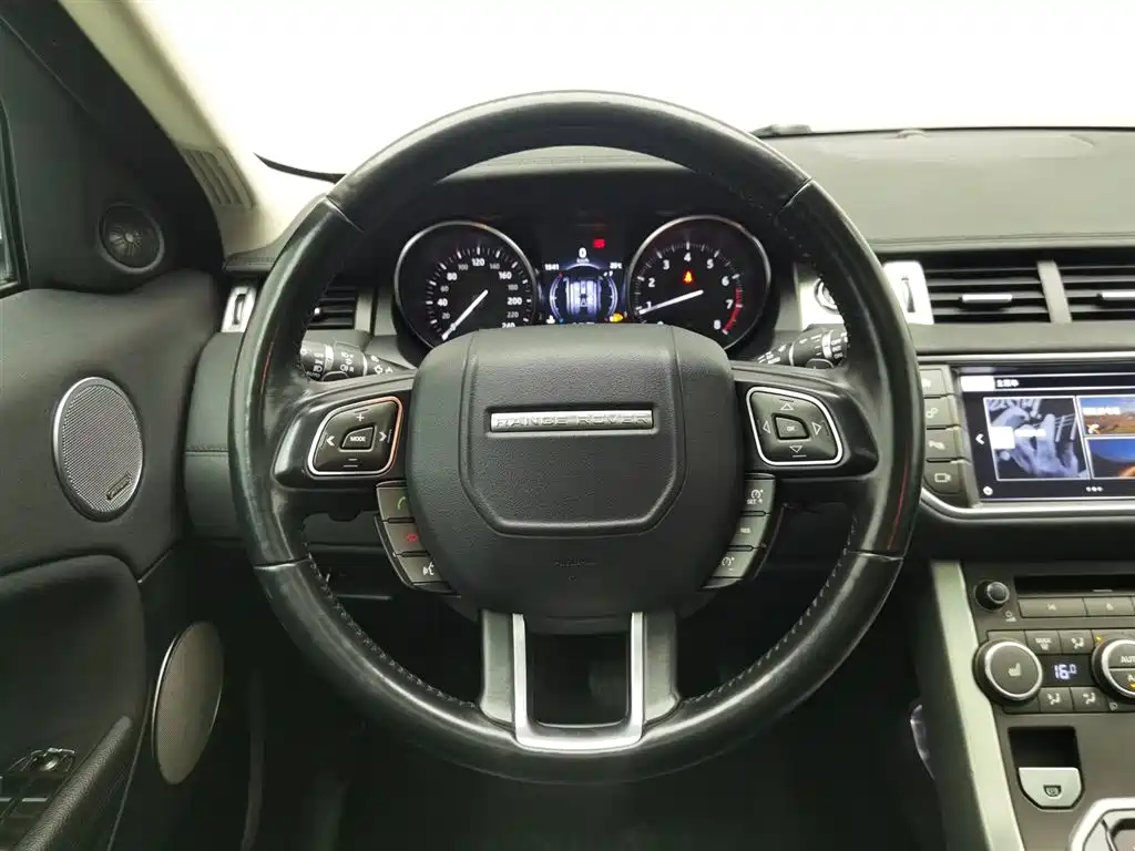 Land Rover Evoque 2017 — фото 11