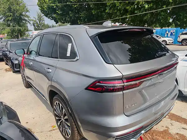 Geely Xingyue L 2025