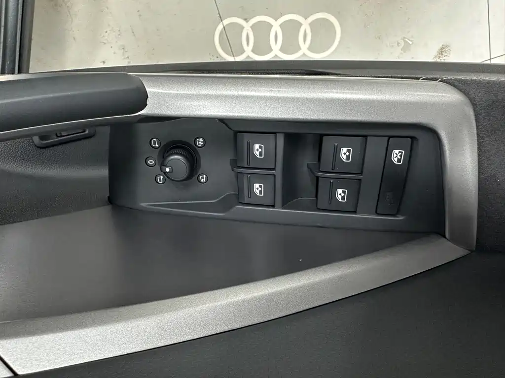 Audi Q3 2022 — фото 21