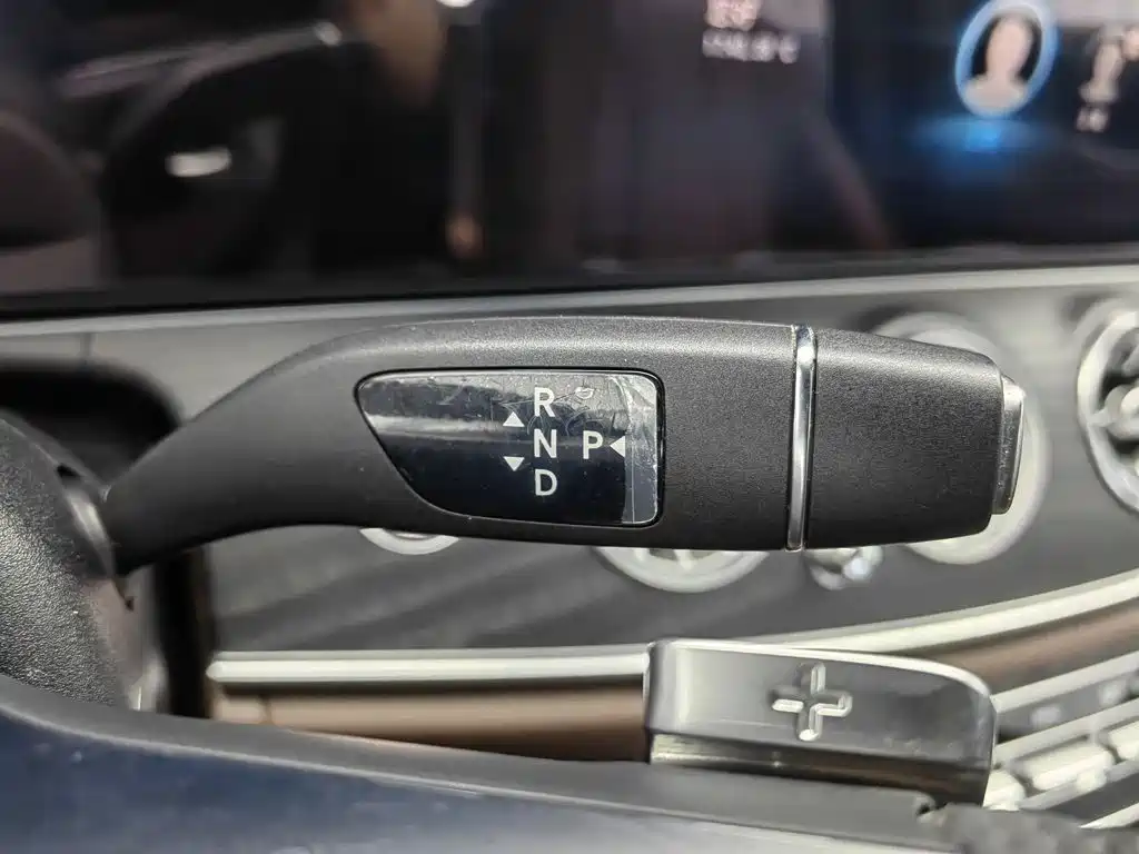 Mercedes-Benz E-Class 2023 — фото 13