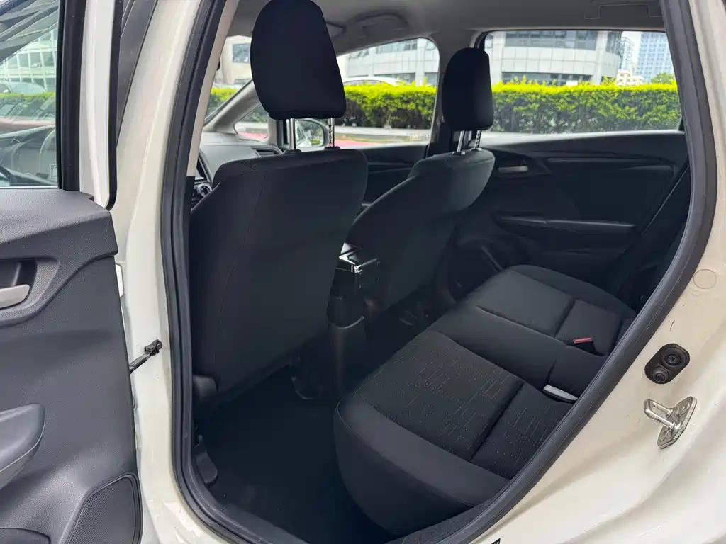 Honda Fit 2015 — фото 6