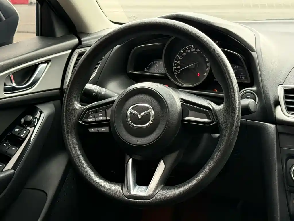 Mazda 3 Angkesela 2019 — фото 12