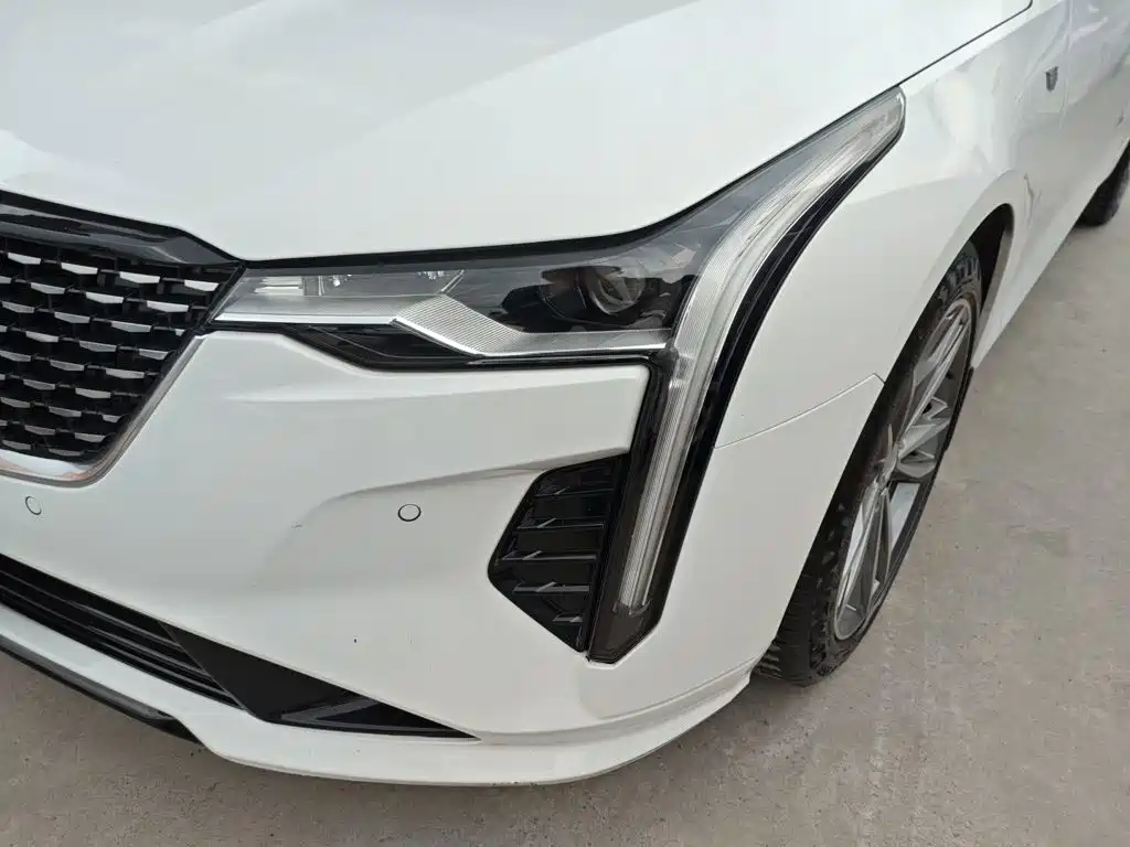 Cadillac CT4 2021 — фото 18