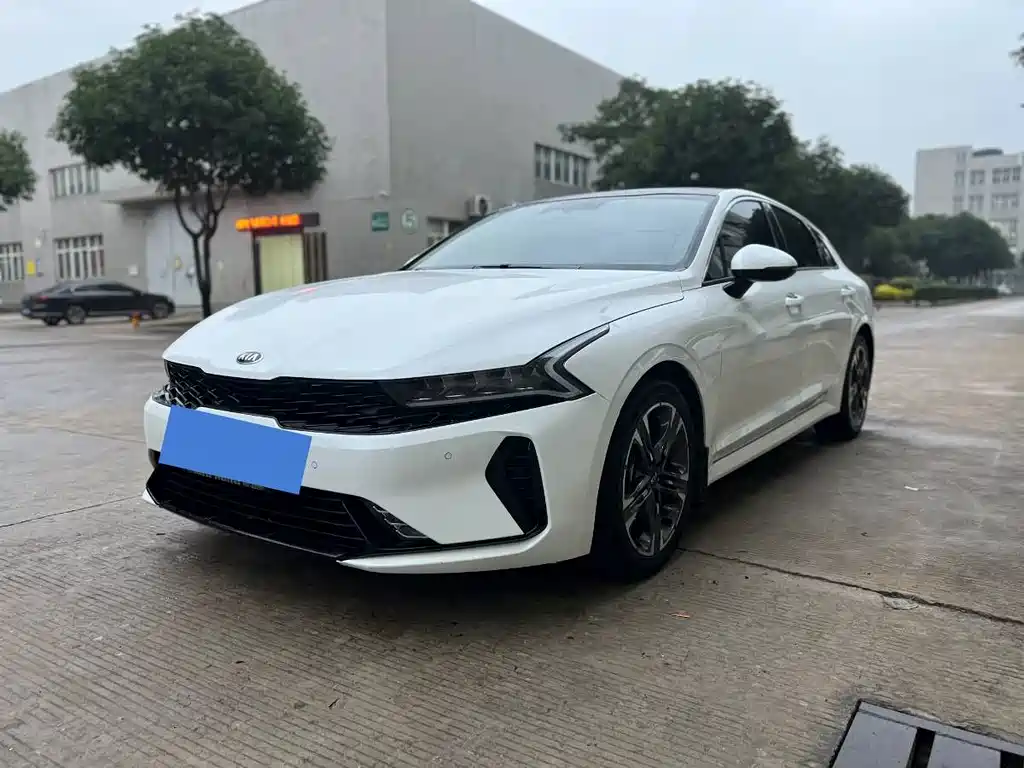 Kia K5 2021