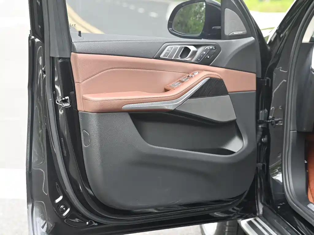 BMW X7 2022 — фото 12