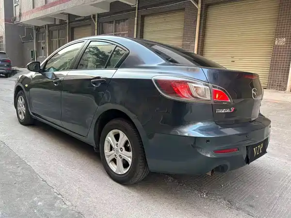 Mazda 3 Xingcheng 2012