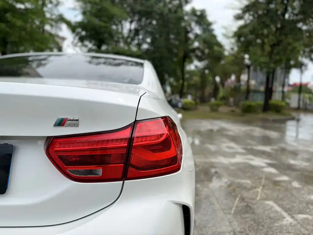 BMW 1 Series 2019 — фото 17