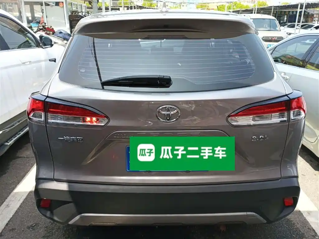 Toyota Corolla Cross 2023 — фото 4