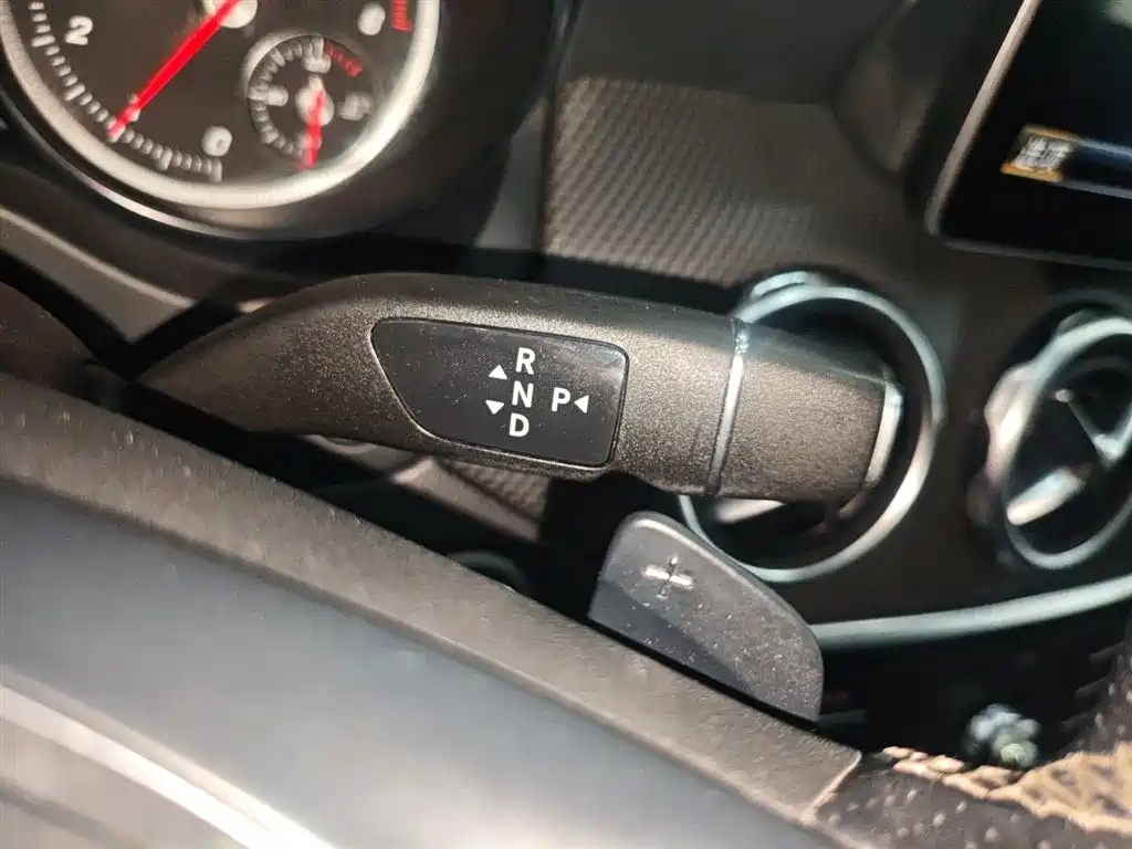 Mercedes-Benz GLA 2018 — фото 10