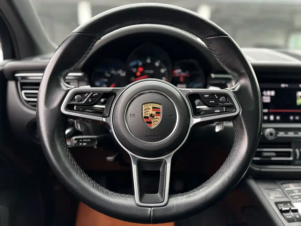 Porsche Macan 2020 — фото 6