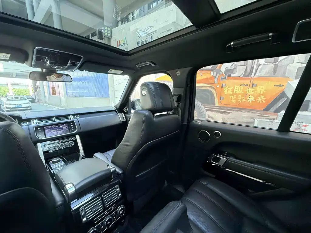 Land Rover Range Rover 2015 — фото 10
