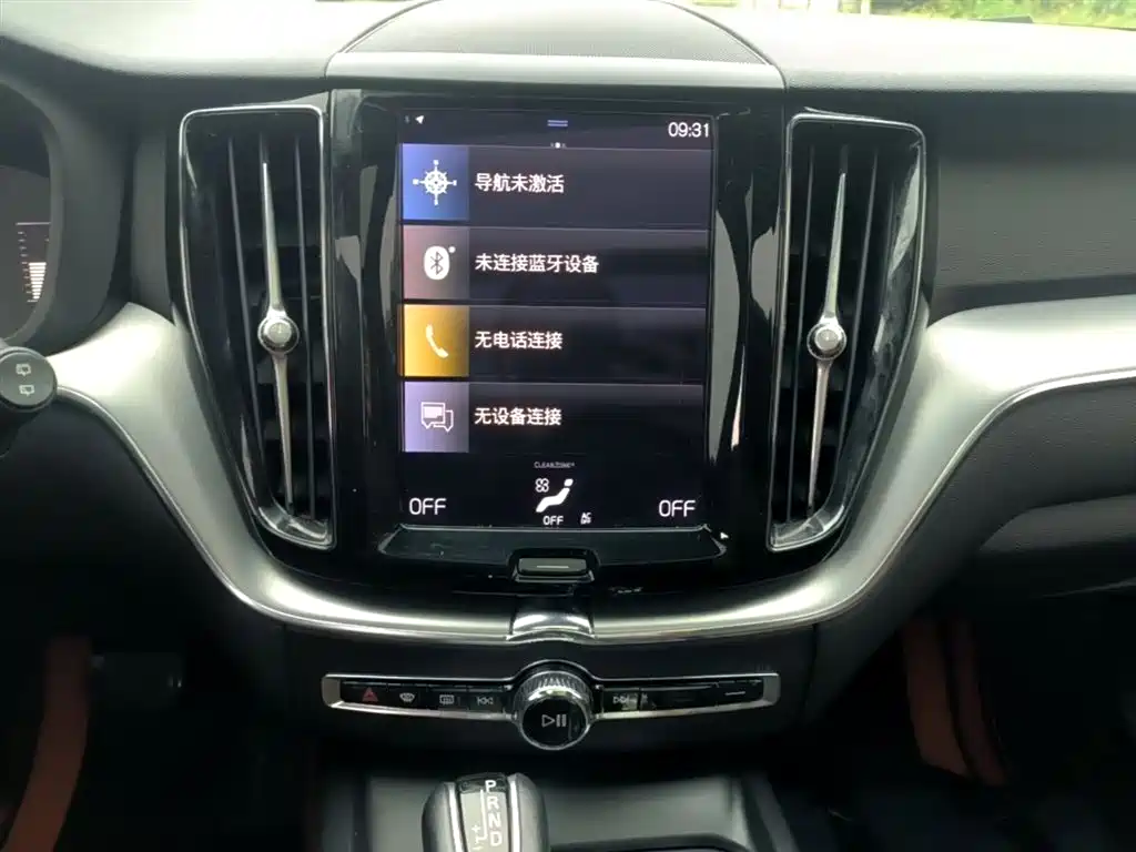 Volvo XC60 2020 — фото 13