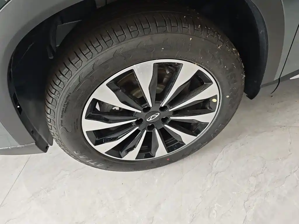 Chery Tiggo 8 PLUS 2025 — фото 23