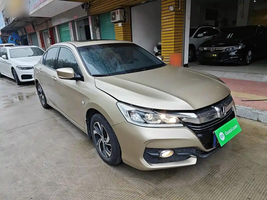 Honda Accord 2016 — фото 22