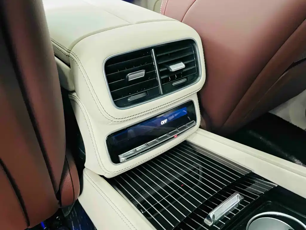 Mercedes-Benz GLS 2023 — фото 18