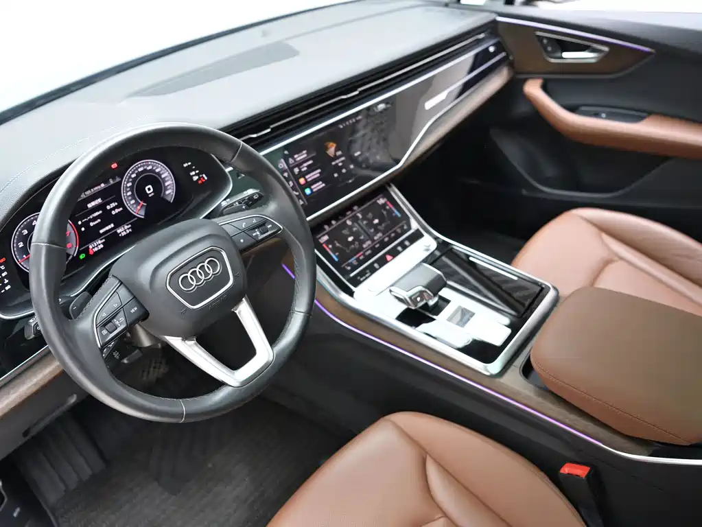 Audi Q7 2023 — фото 12