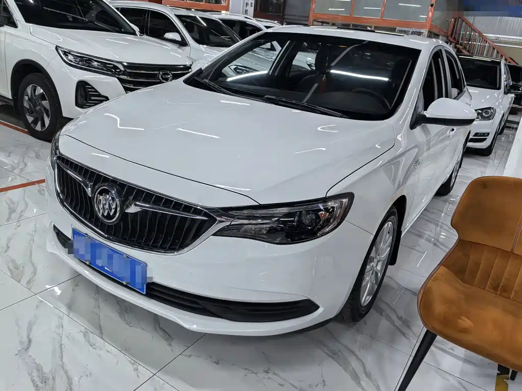 Buick Excelle 2020 — фото 1