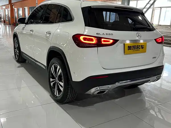 Mercedes-Benz GLA 2022
