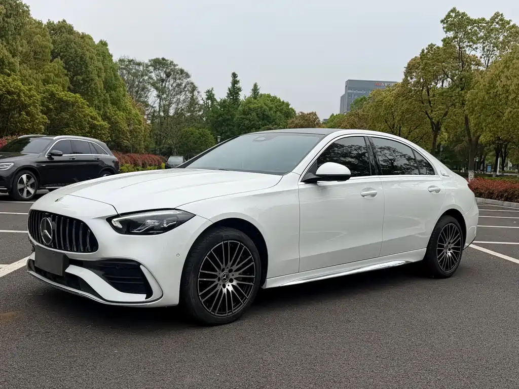 Mercedes-Benz C-Class 2023 — фото 1