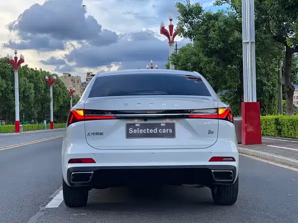 Roewe i5 2025
