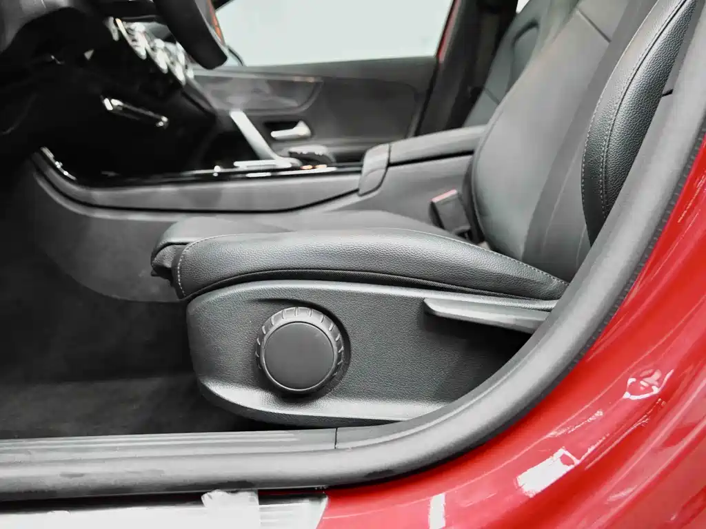 Mercedes-Benz A-Class 2022 — фото 20