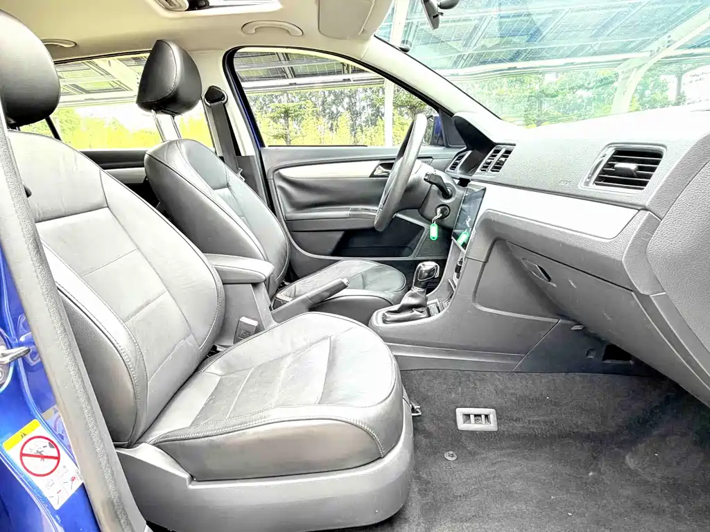 Volkswagen Gran Lavida 2015 — фото 14