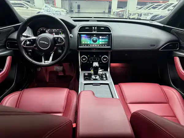 Jaguar XEL 2021