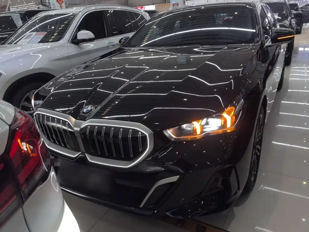 BMW 5 Series 2024