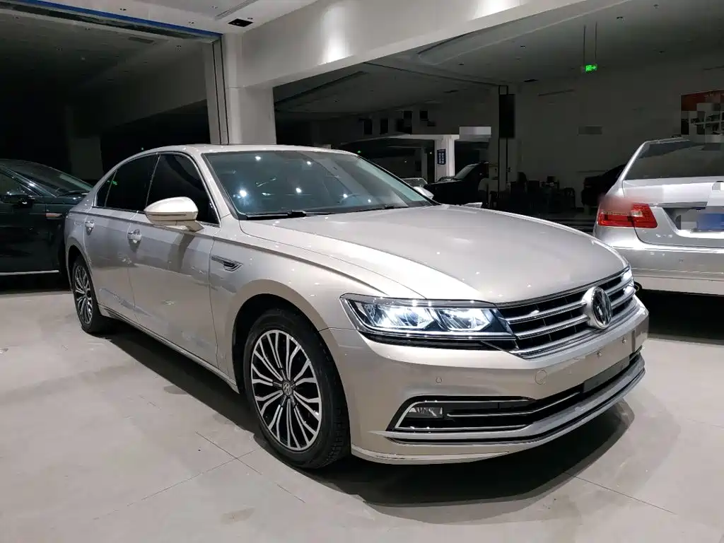 Volkswagen Phideon 2019 — фото 22