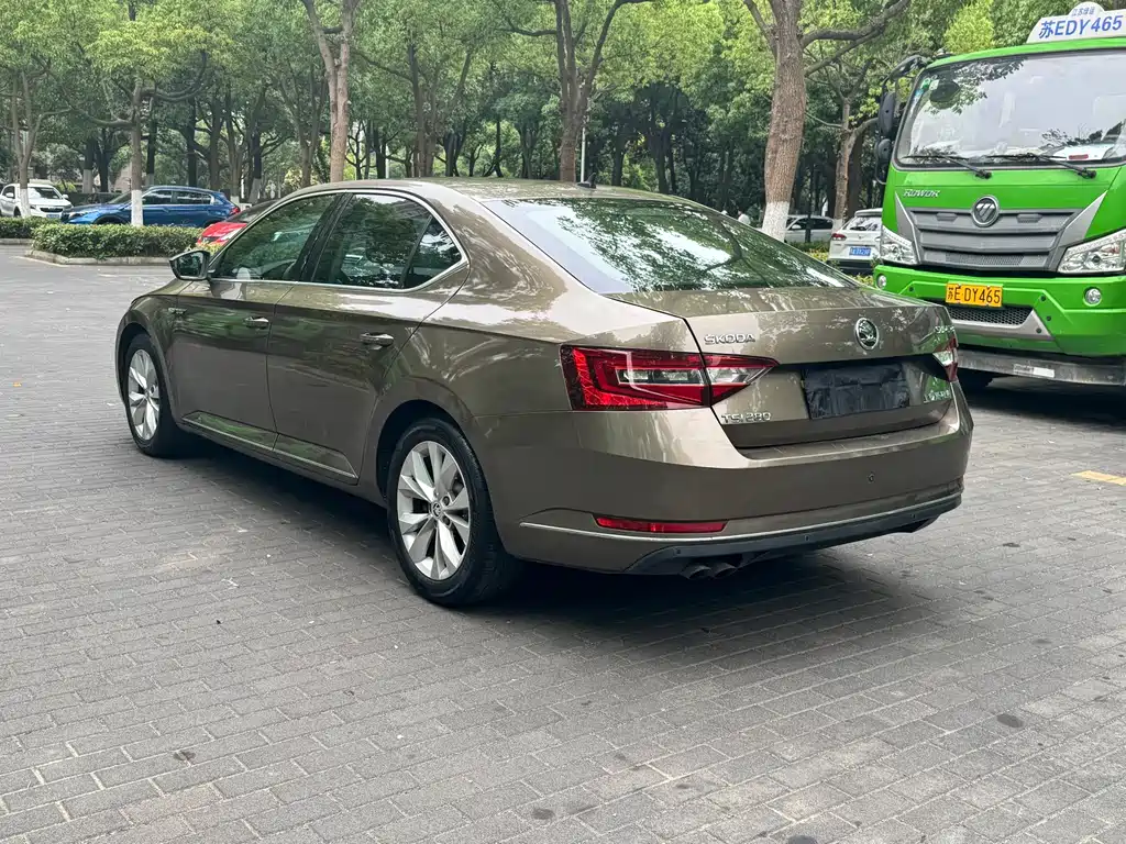 Skoda Speedy 2016 — фото 13