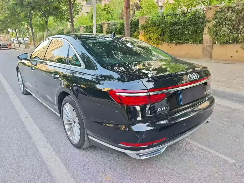 Audi A8 2021