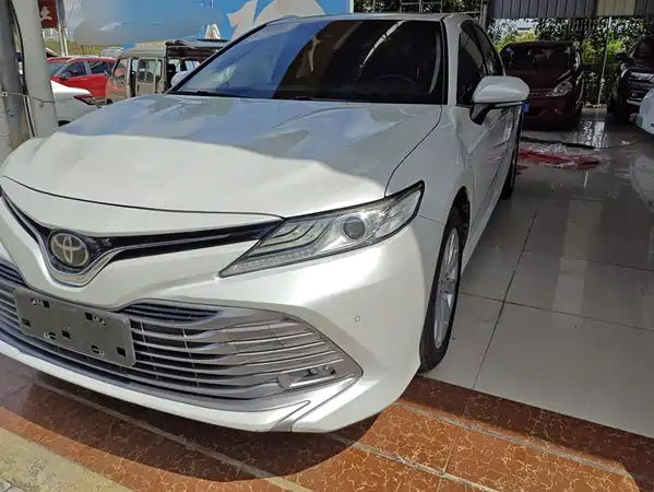 Toyota Camry 2019