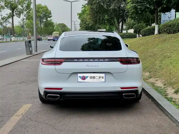 Porsche Panamera 2018