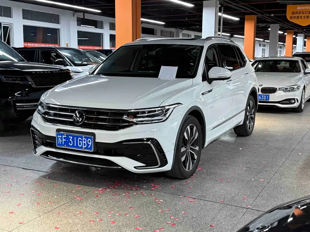 Volkswagen Tiguan L 2023 — фото 2