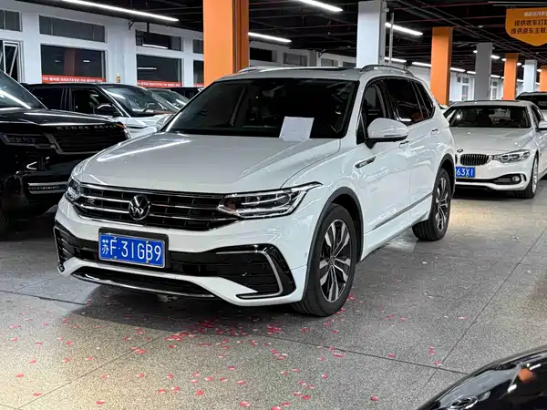Volkswagen Tiguan L 2023