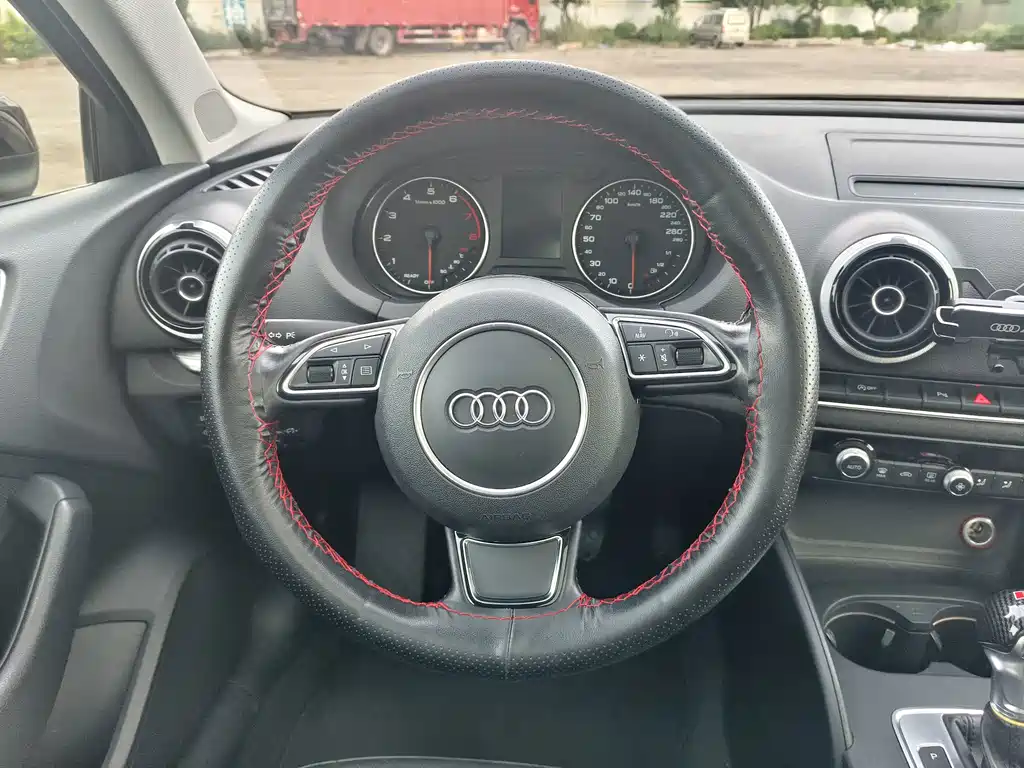 Audi A3 2016 — фото 15