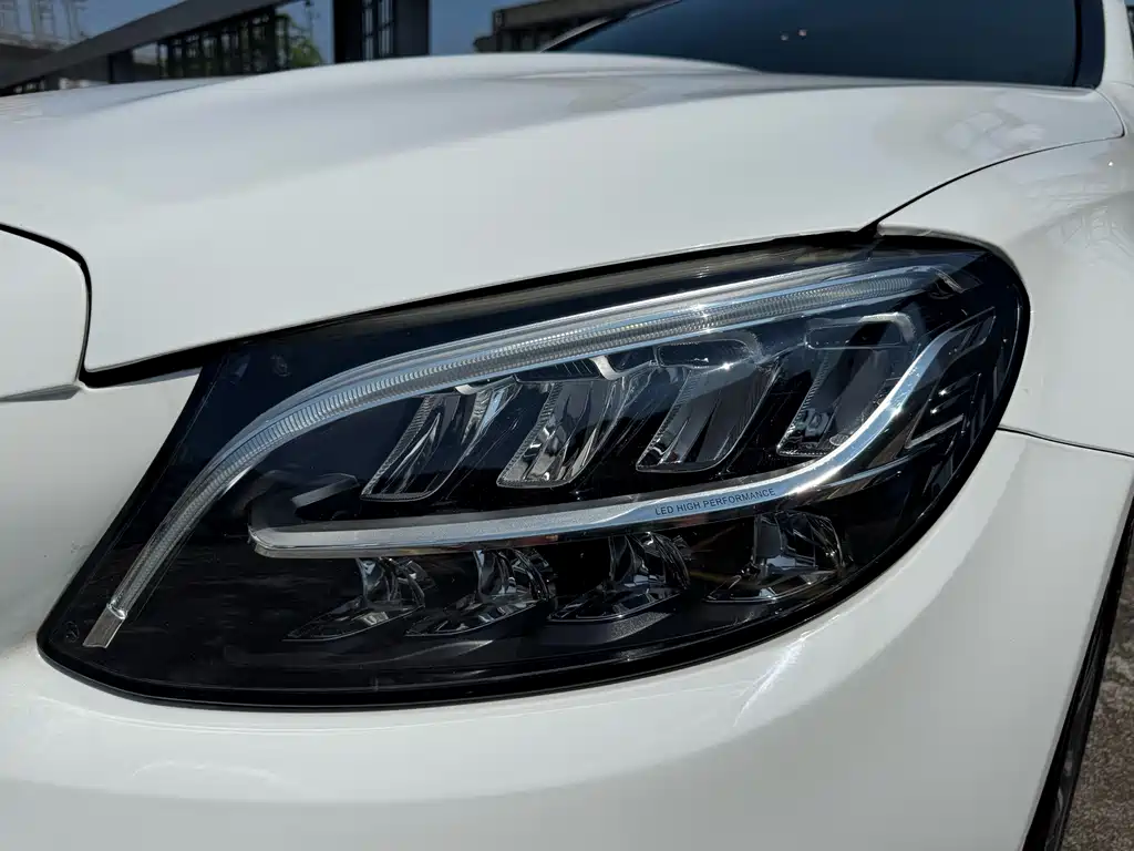 Mercedes-Benz C-Class 2020 — фото 26