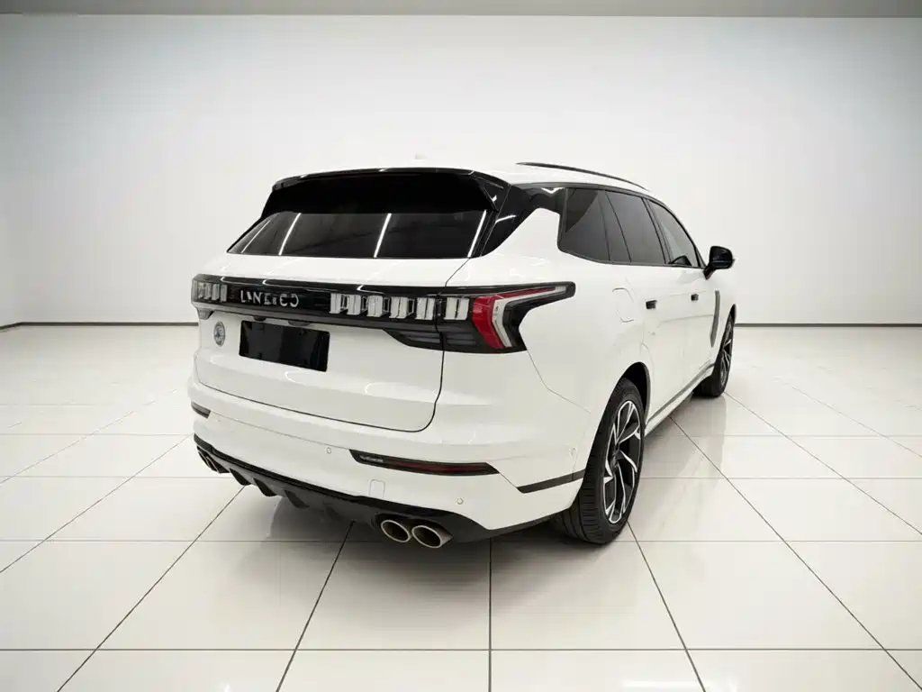 Lynk & Co 09 EM-P 2022