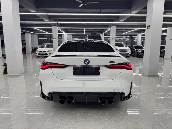 BMW M4 2023
