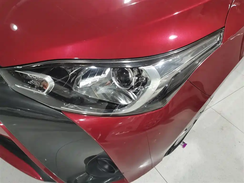 Toyota Yaris L 2020 — фото 18