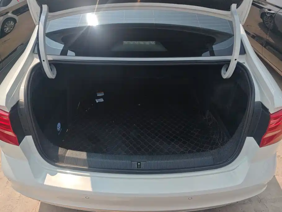 Volkswagen Bora 2016