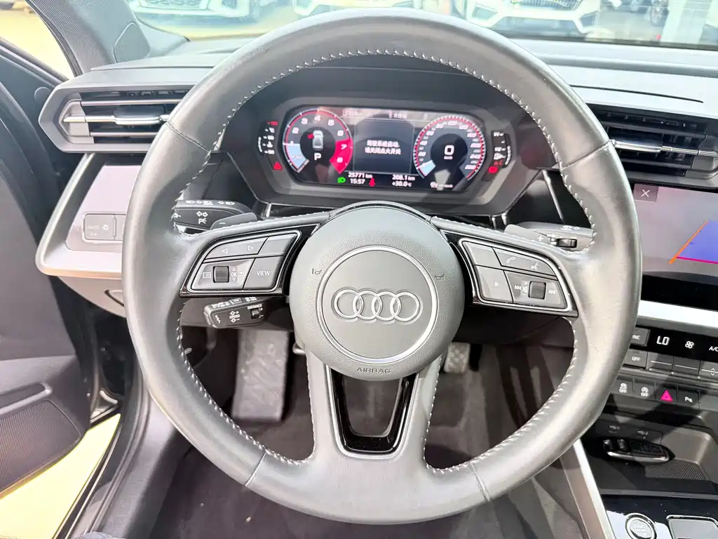 Audi A3 2022 — фото 10