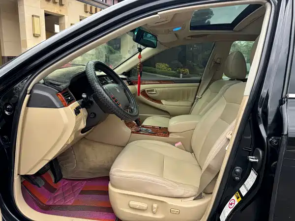Toyota Crown 2005