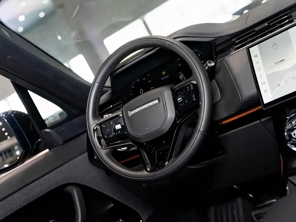 Land Rover Sport 2023 — фото 12