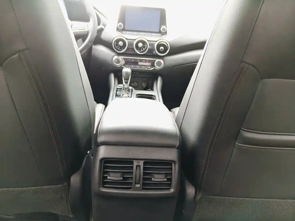 Nissan Sylphy 2020 — фото 20
